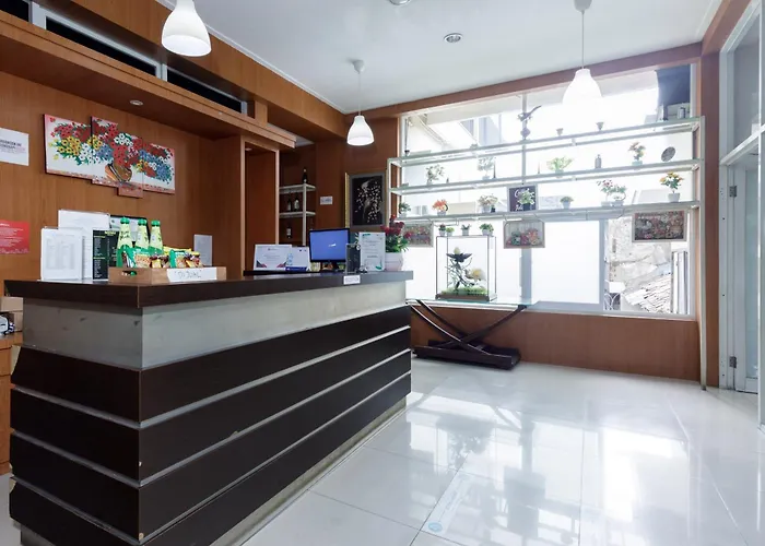 RedDoorz Premium @ Ampera Raya 2 Hotel Jakarta